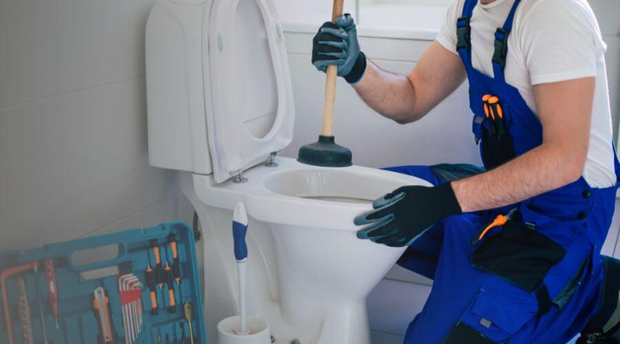 Local annual plumbing maintenance in Comstock, TX